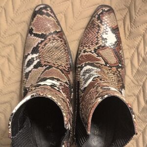 Cupid Brown and Black Heeled Boots